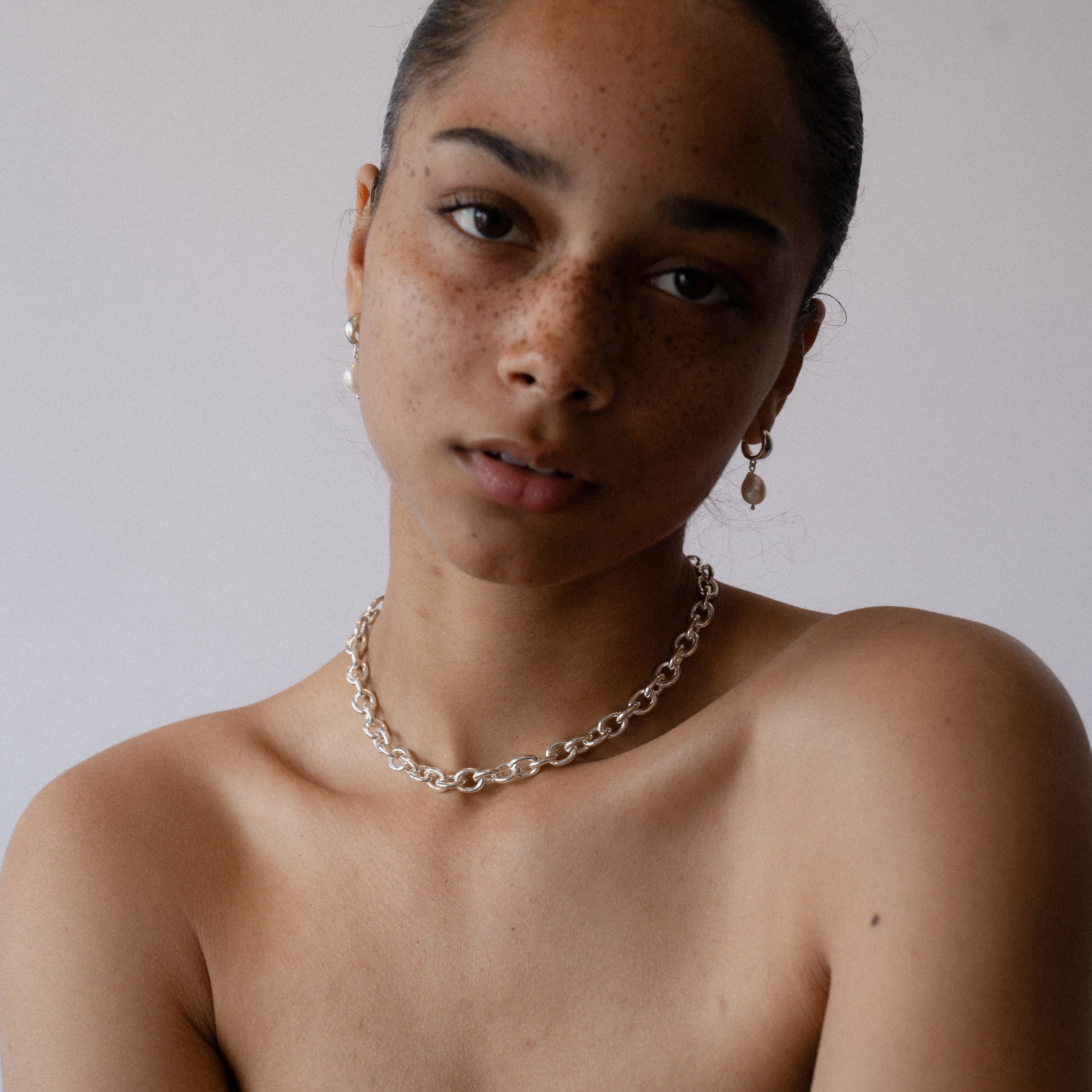 LUNE NECKLACE