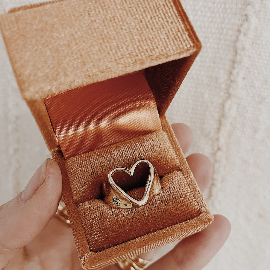 Open Heart Ring | Gold